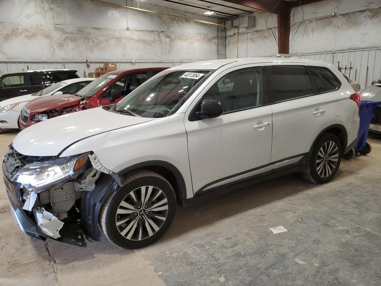 2019 MITSUBISHI OUTLANDER ES