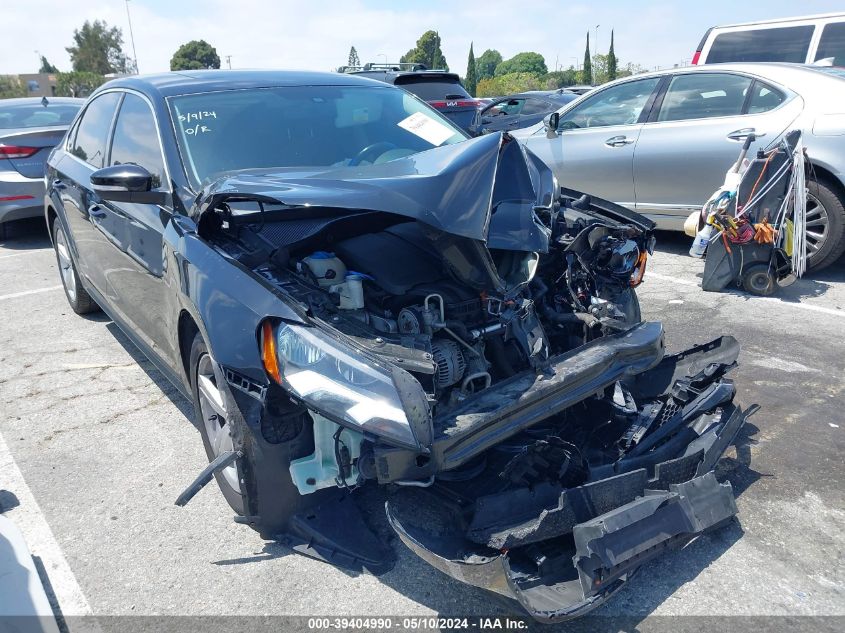 2013 VOLKSWAGEN PASSAT 2.5L SE