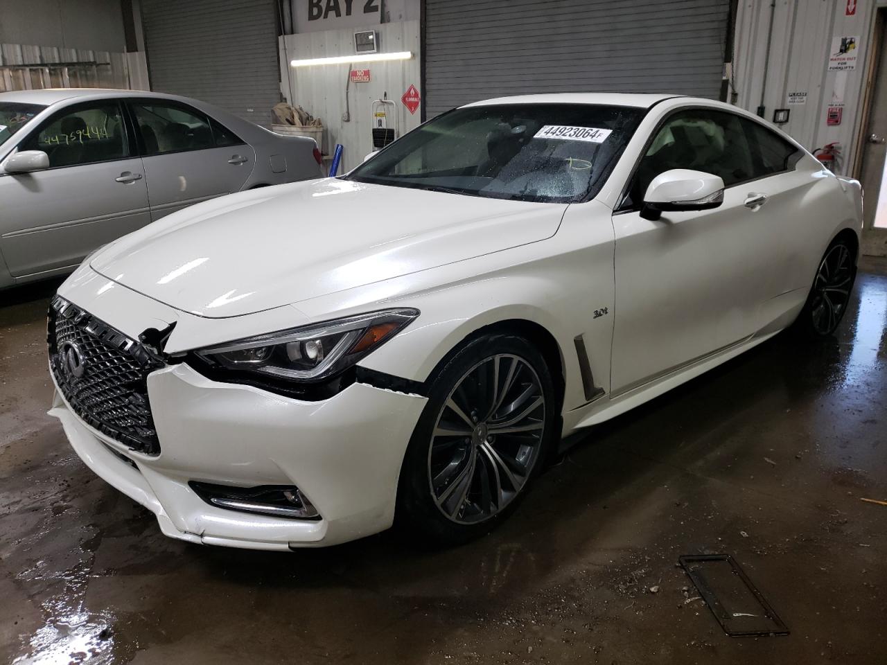 2017 INFINITI Q60 PREMIUM