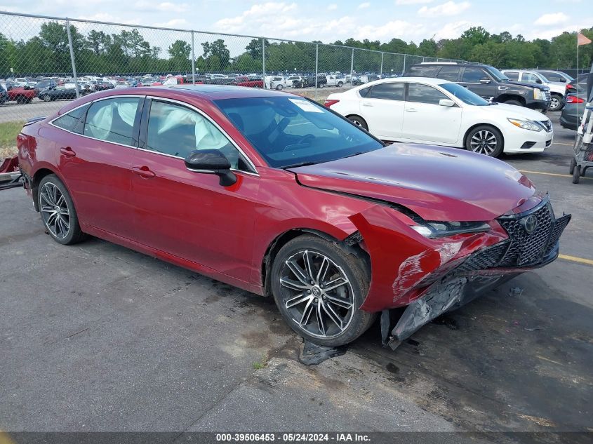 2019 TOYOTA AVALON XSE