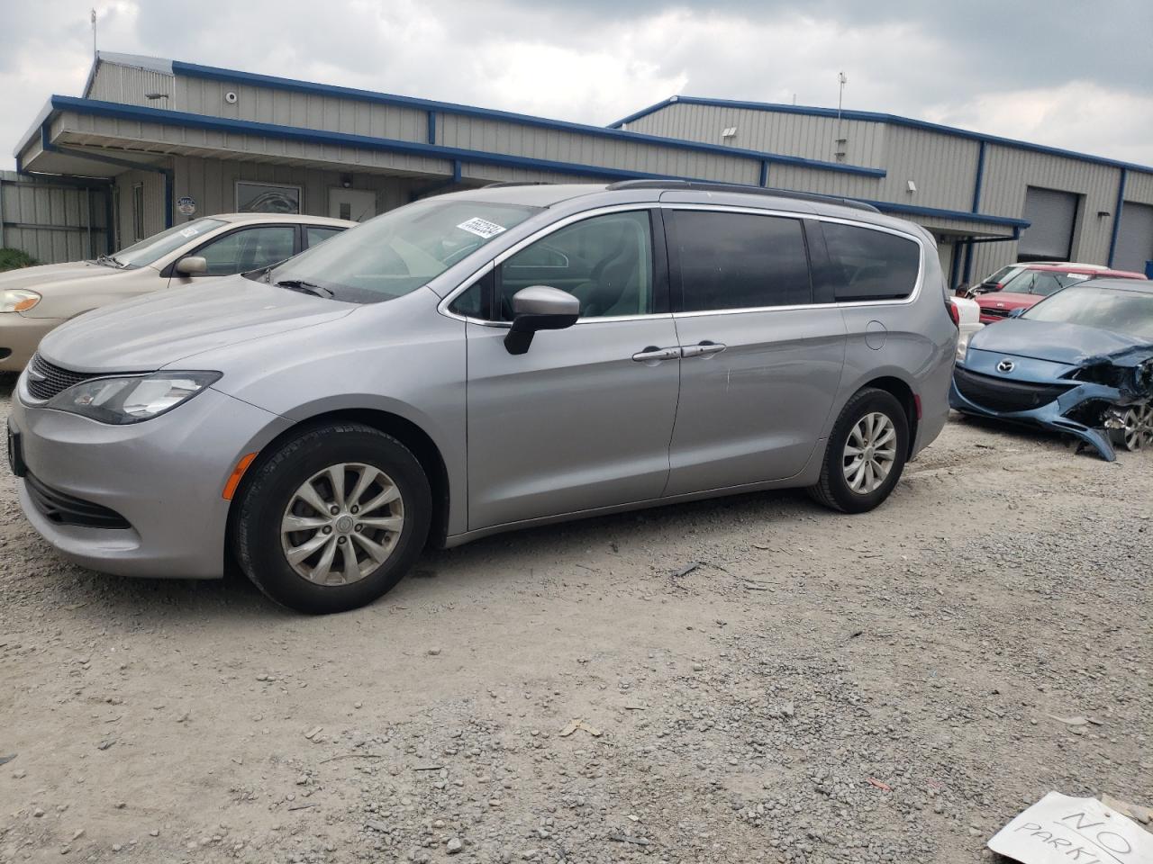 2017 CHRYSLER PACIFICA TOURING