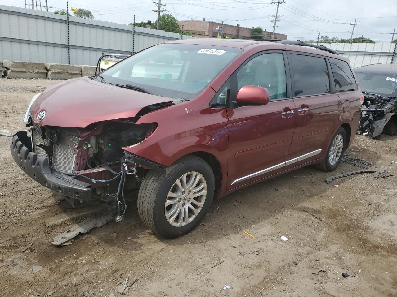 2012 TOYOTA SIENNA XLE