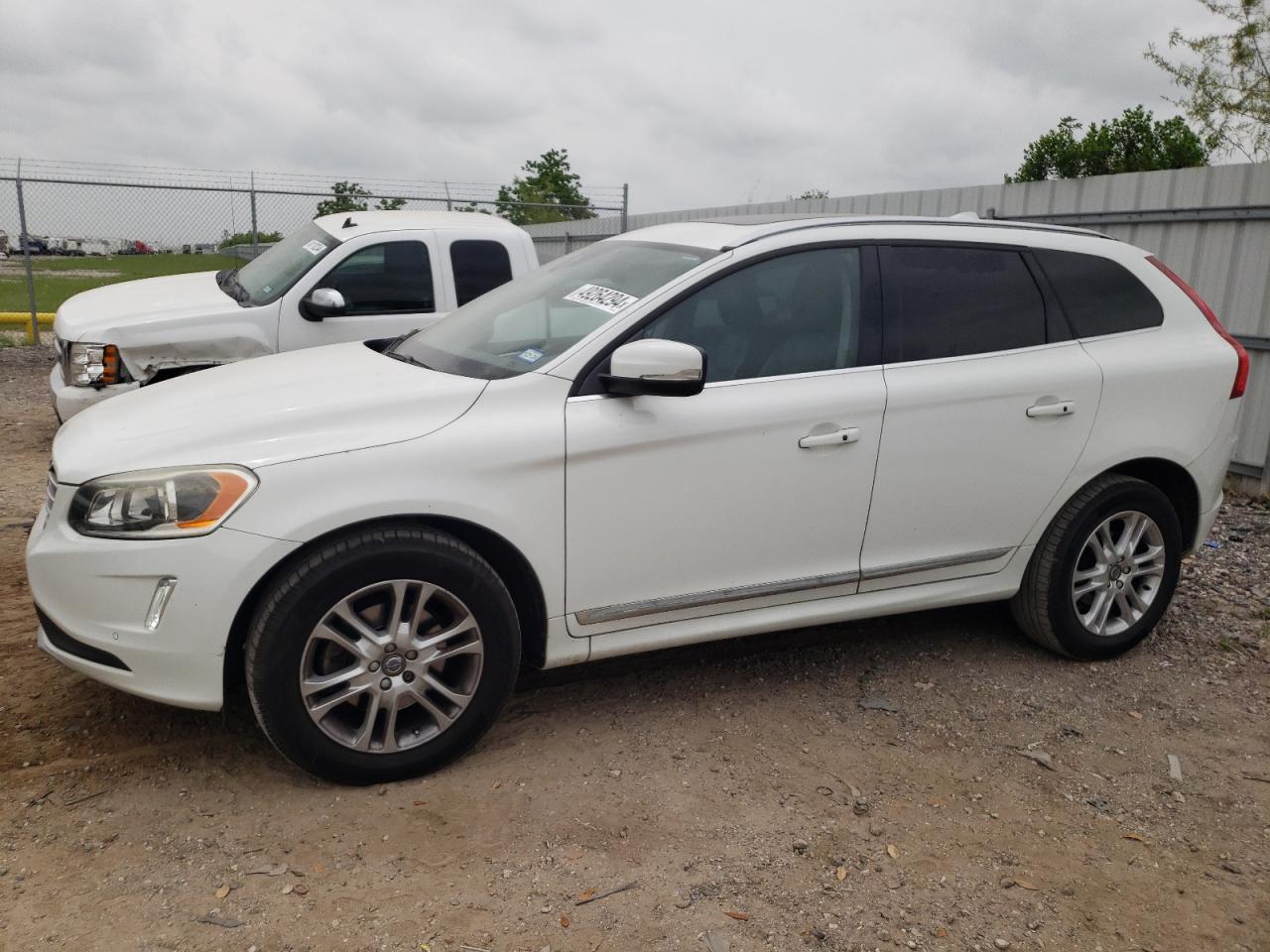 2016 VOLVO XC60 T5 PREMIER