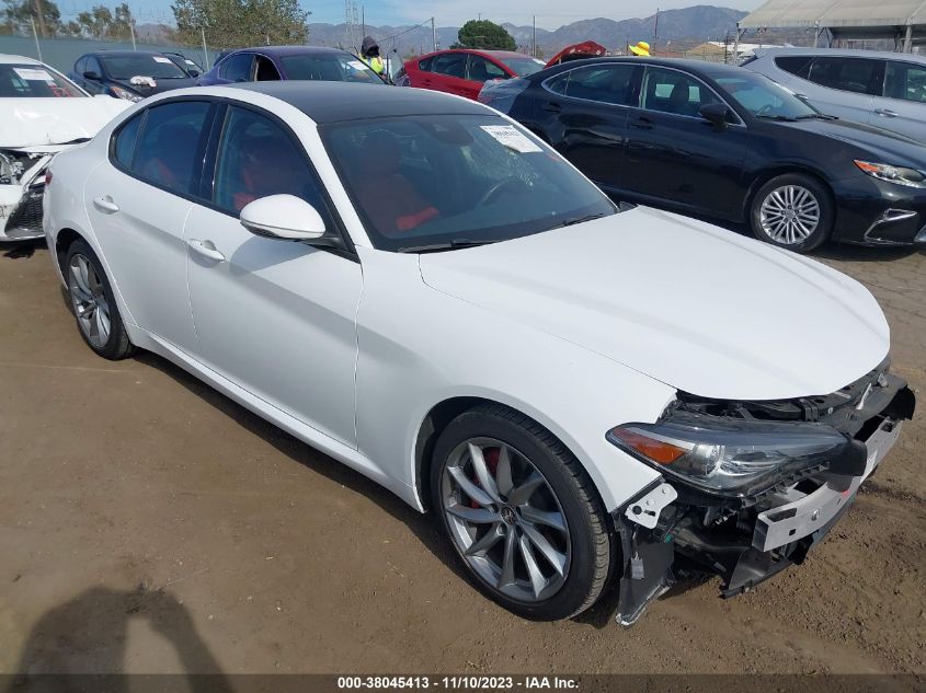 2022 ALFA ROMEO GIULIA SPRINT RWD