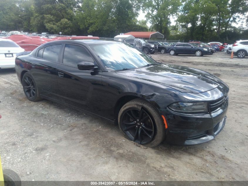 2017 DODGE CHARGER SE RWD