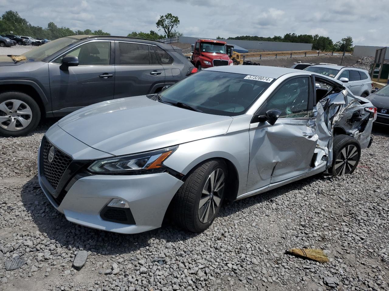 2021 NISSAN ALTIMA SV