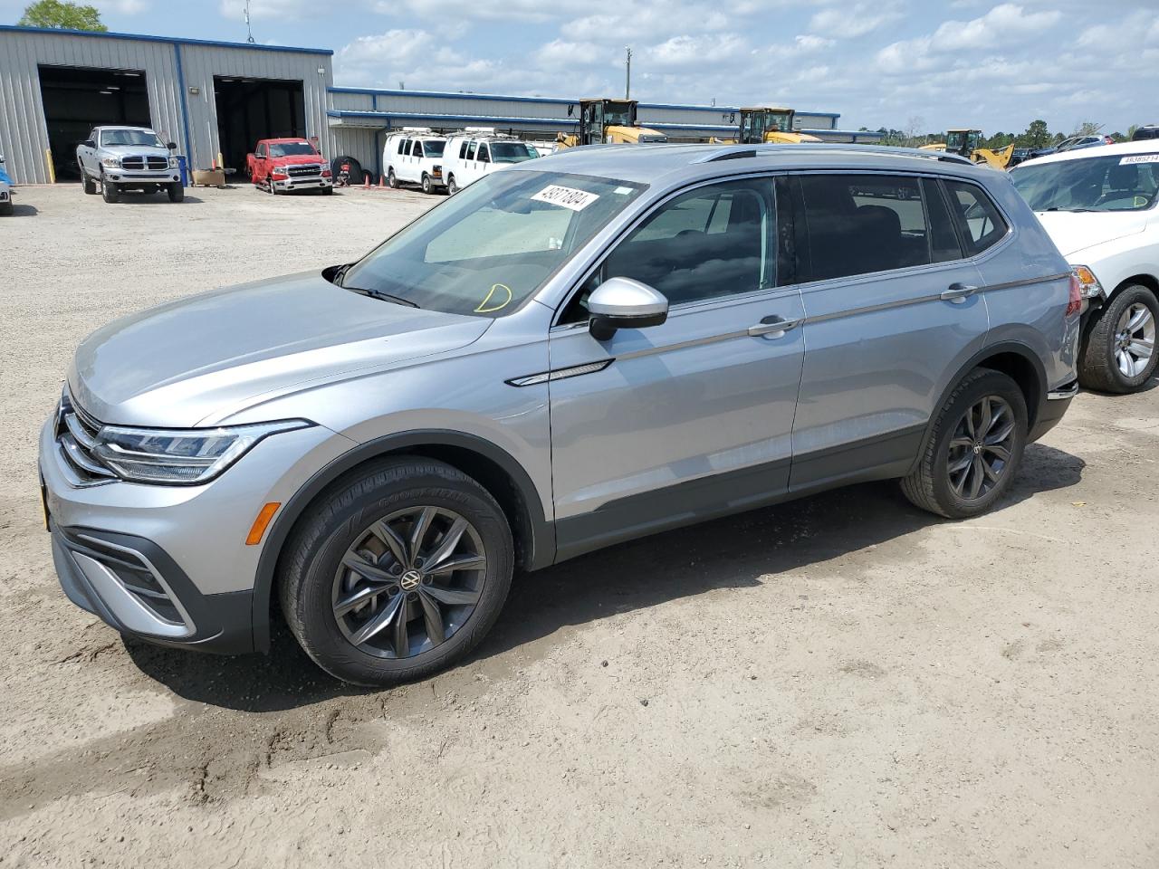 2022 VOLKSWAGEN TIGUAN SE