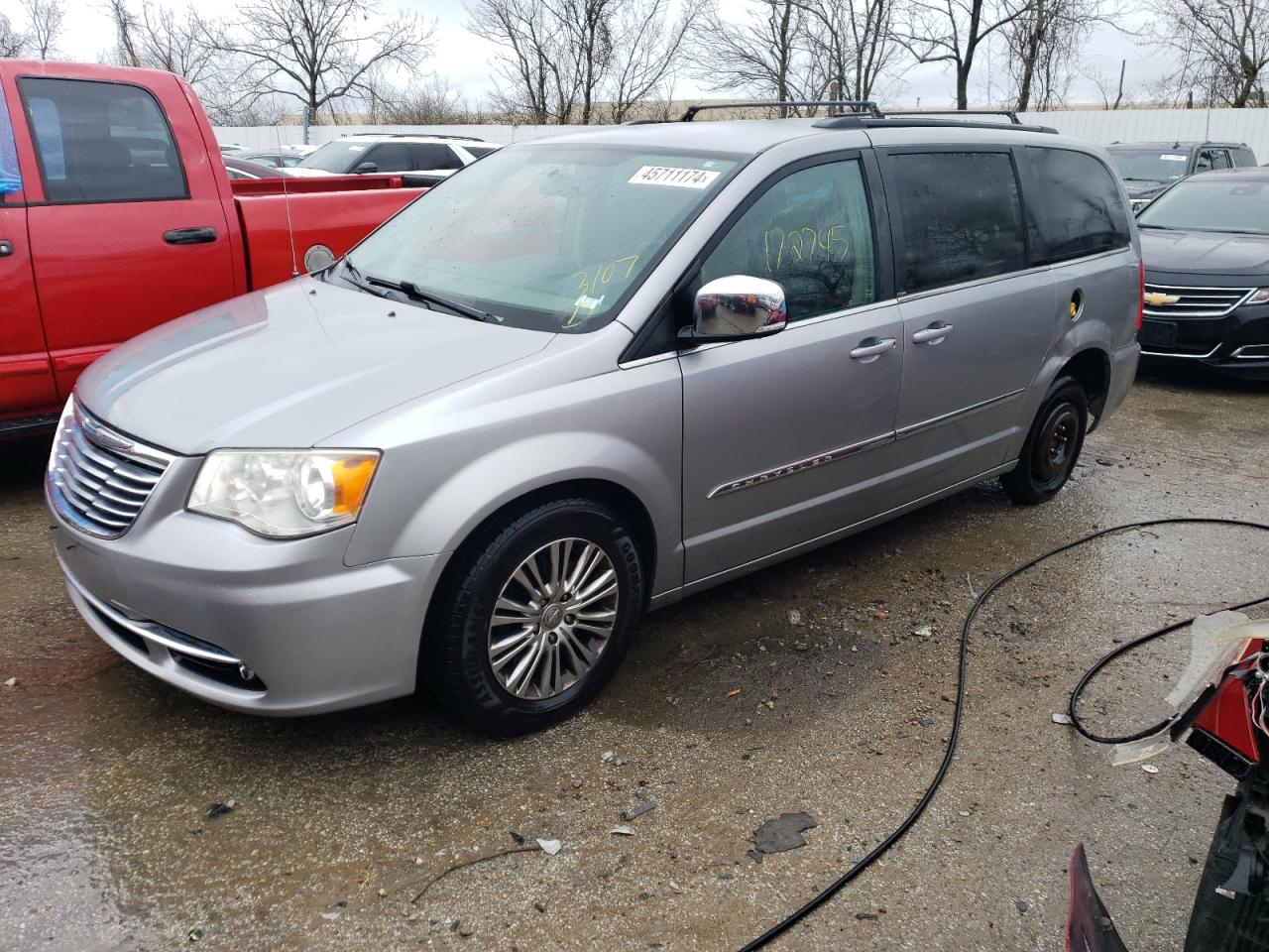 2013 CHRYSLER TOWN & COUNTRY TOURING L