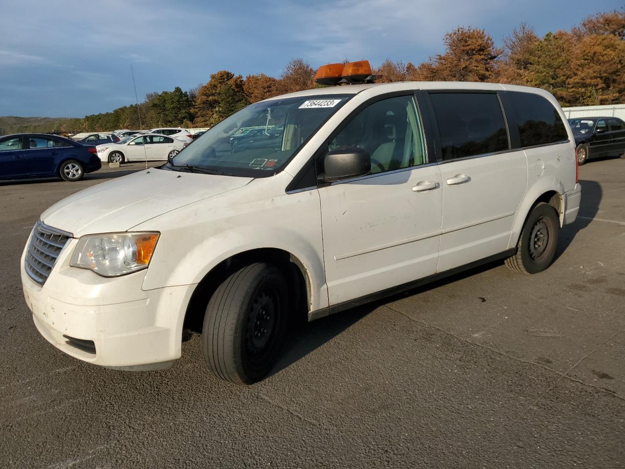 2010 CHRYSLER TOWN & COUNTRY LX