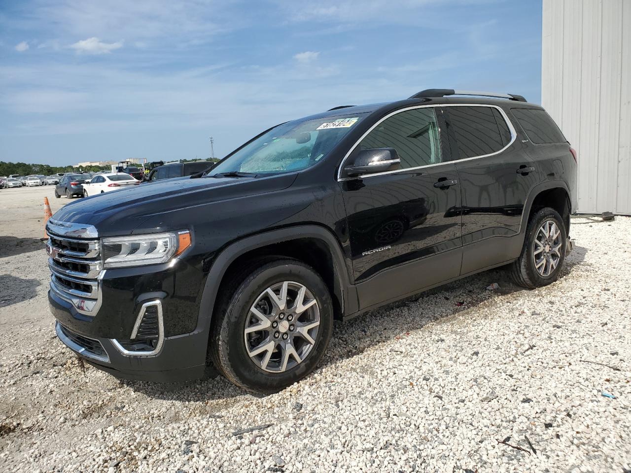 2023 GMC ACADIA SLT