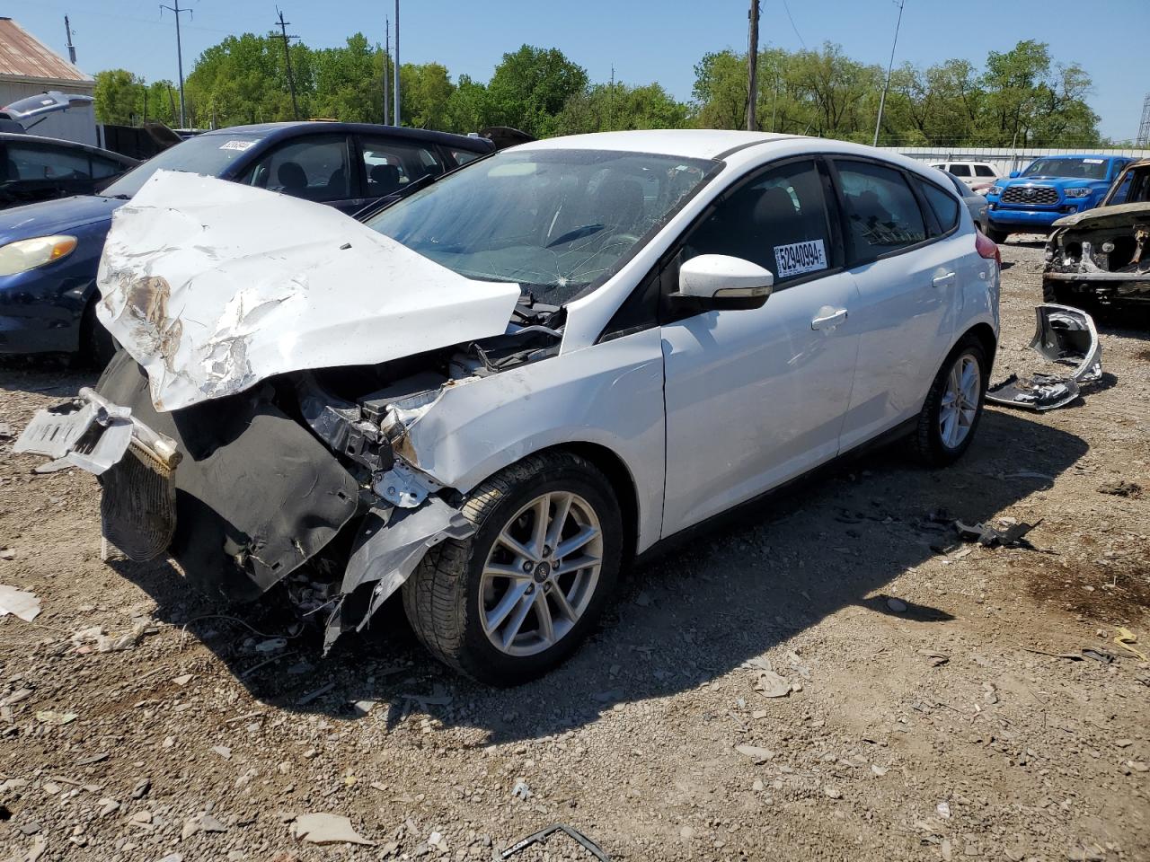 2015 FORD FOCUS SE