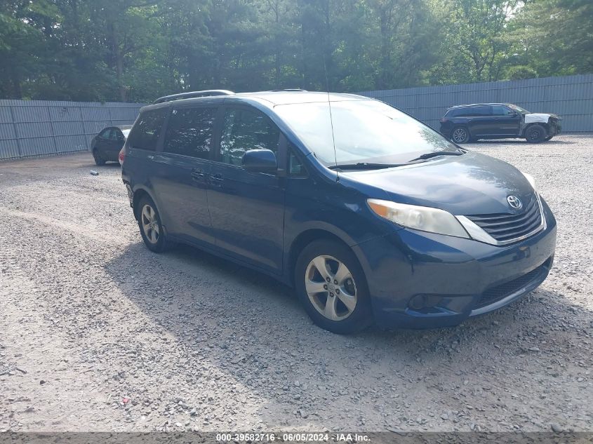 2011 TOYOTA SIENNA LE