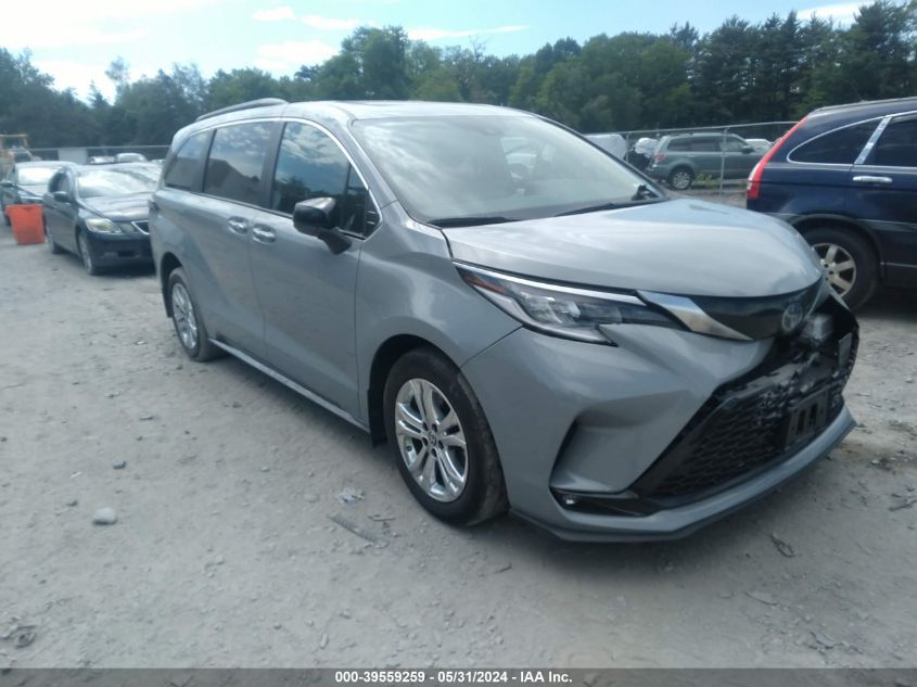 2023 TOYOTA SIENNA XSE