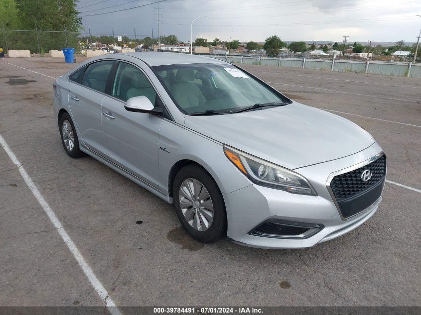 2017 HYUNDAI SONATA HYBRID SE