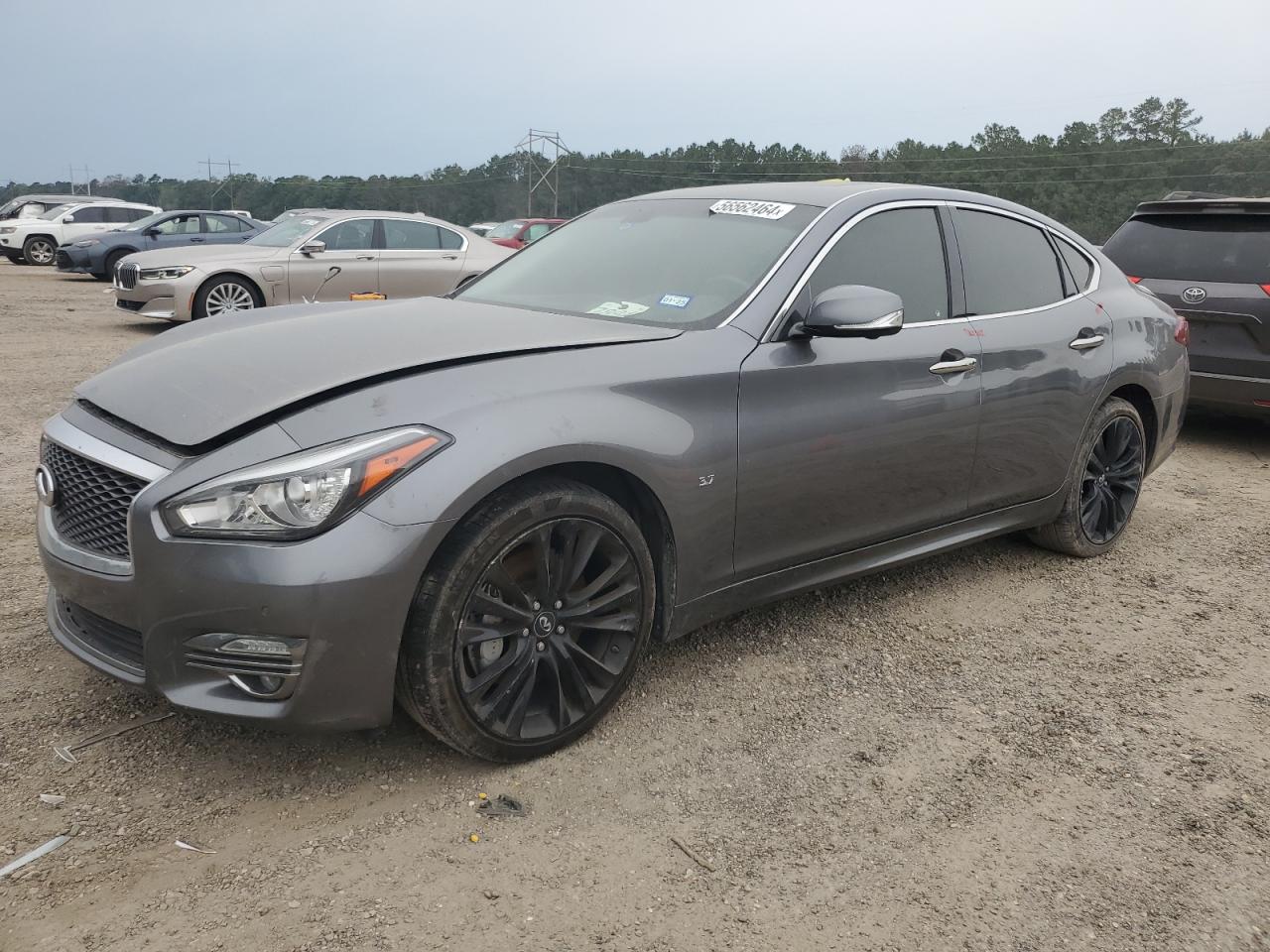 2016 INFINITI Q70 3.7