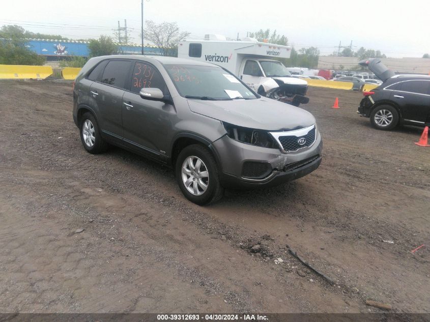 2013 KIA SORENTO LX