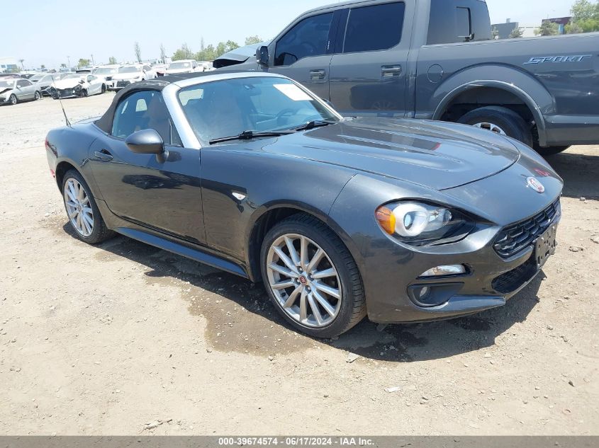 2017 FIAT 124 SPIDER LUSSO