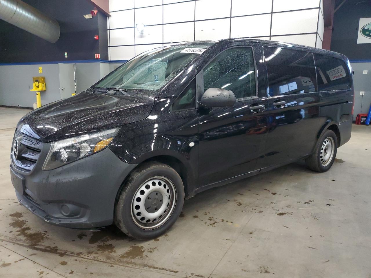 2019 MERCEDES-BENZ METRIS