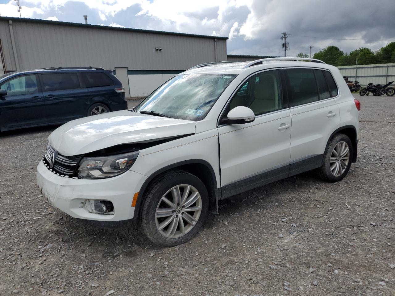 2016 VOLKSWAGEN TIGUAN S