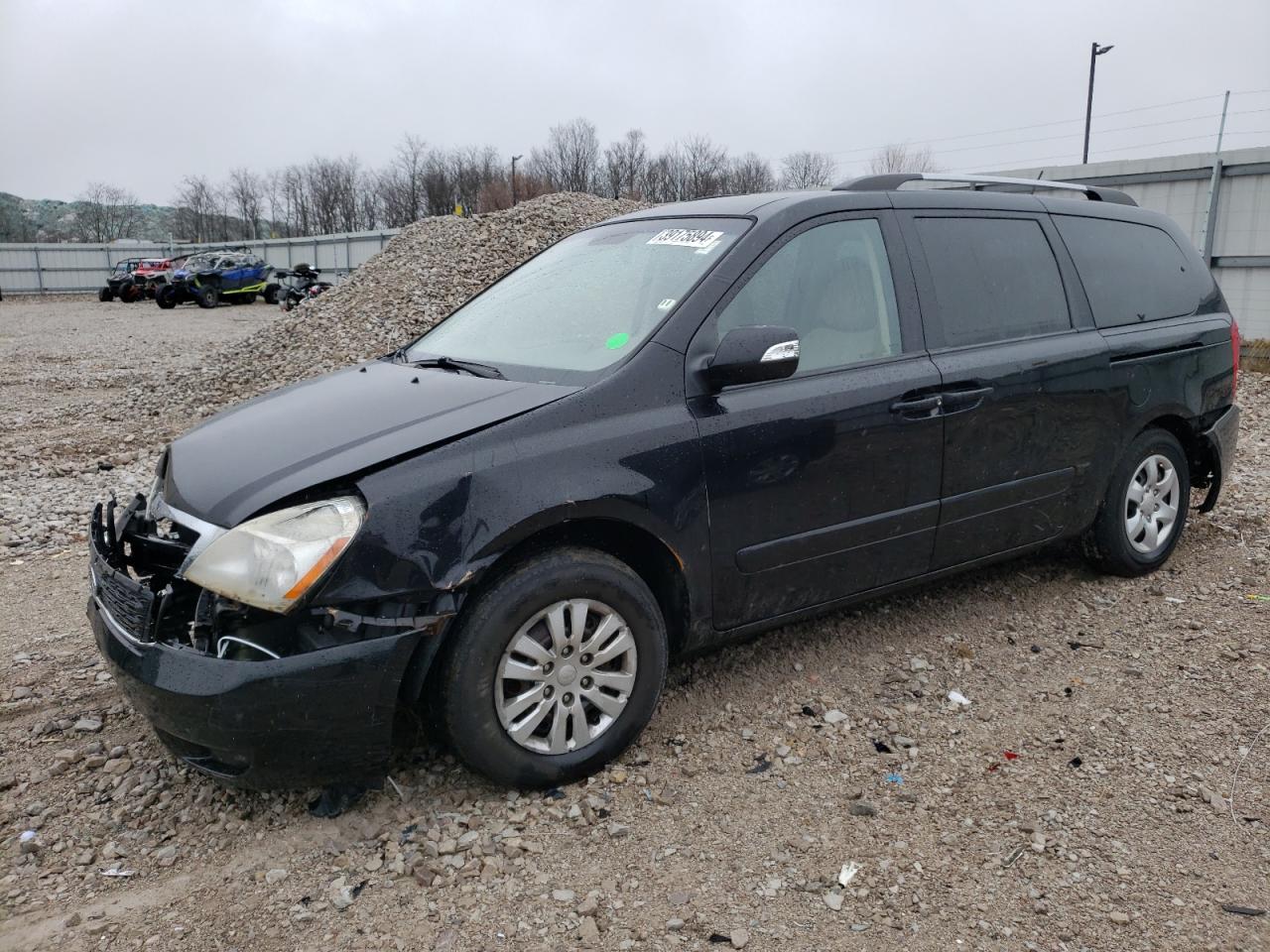 2011 KIA SEDONA LX