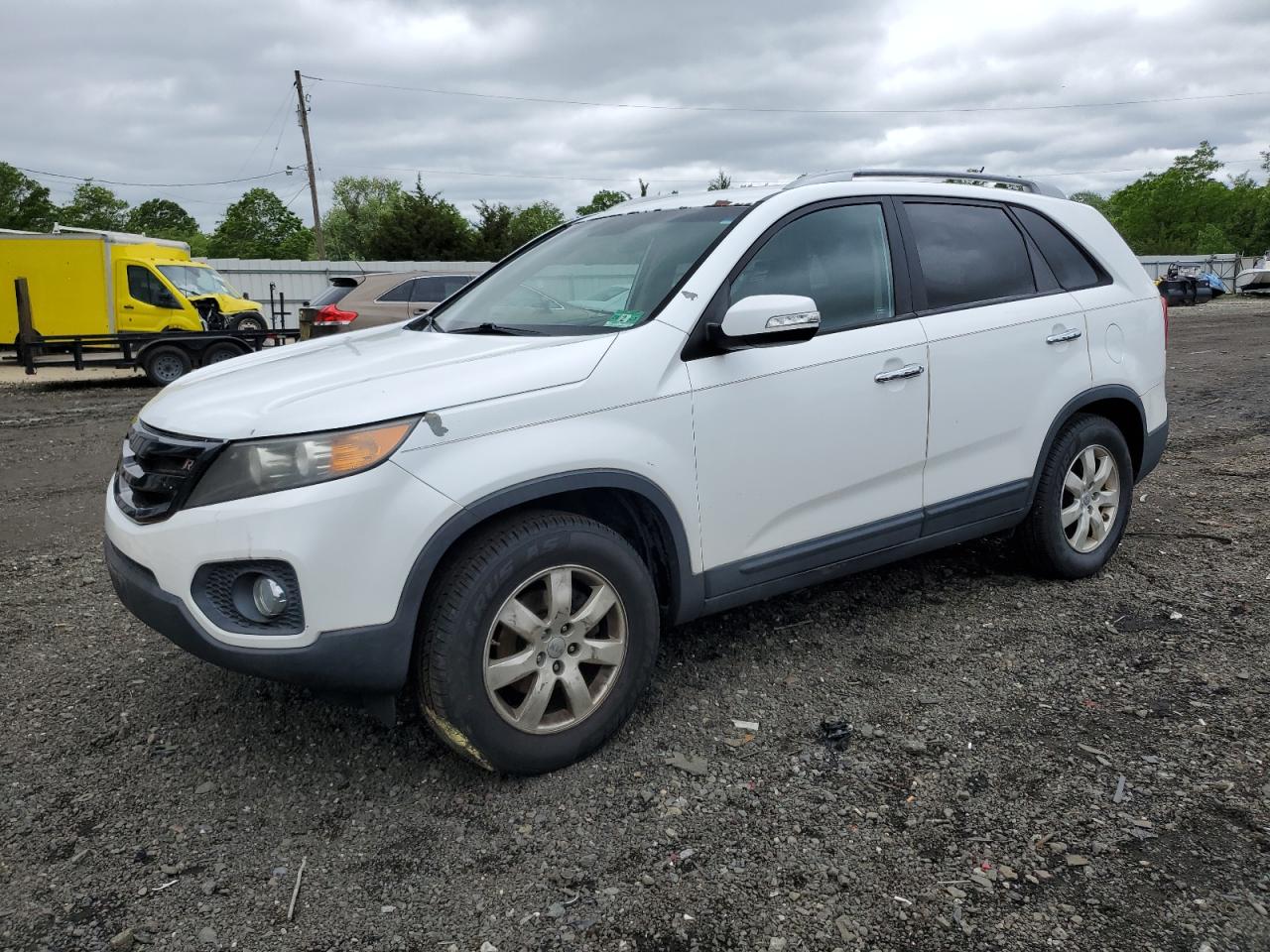 2013 KIA SORENTO LX