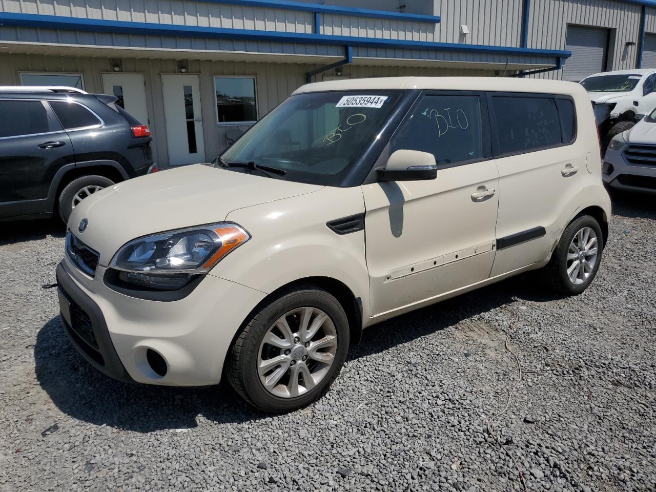 2013 KIA SOUL +