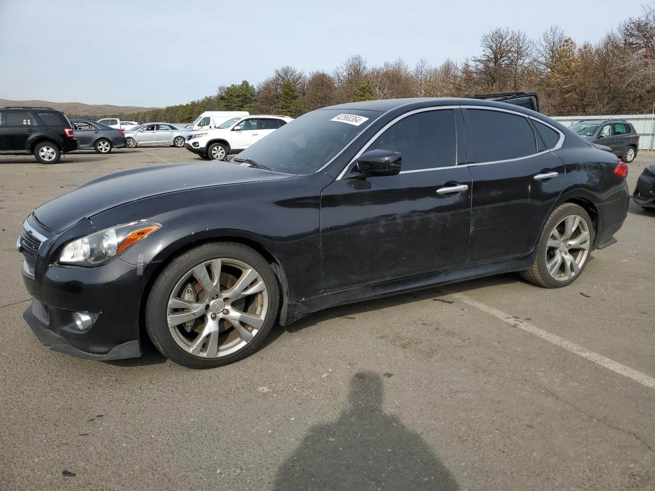 2011 INFINITI M56