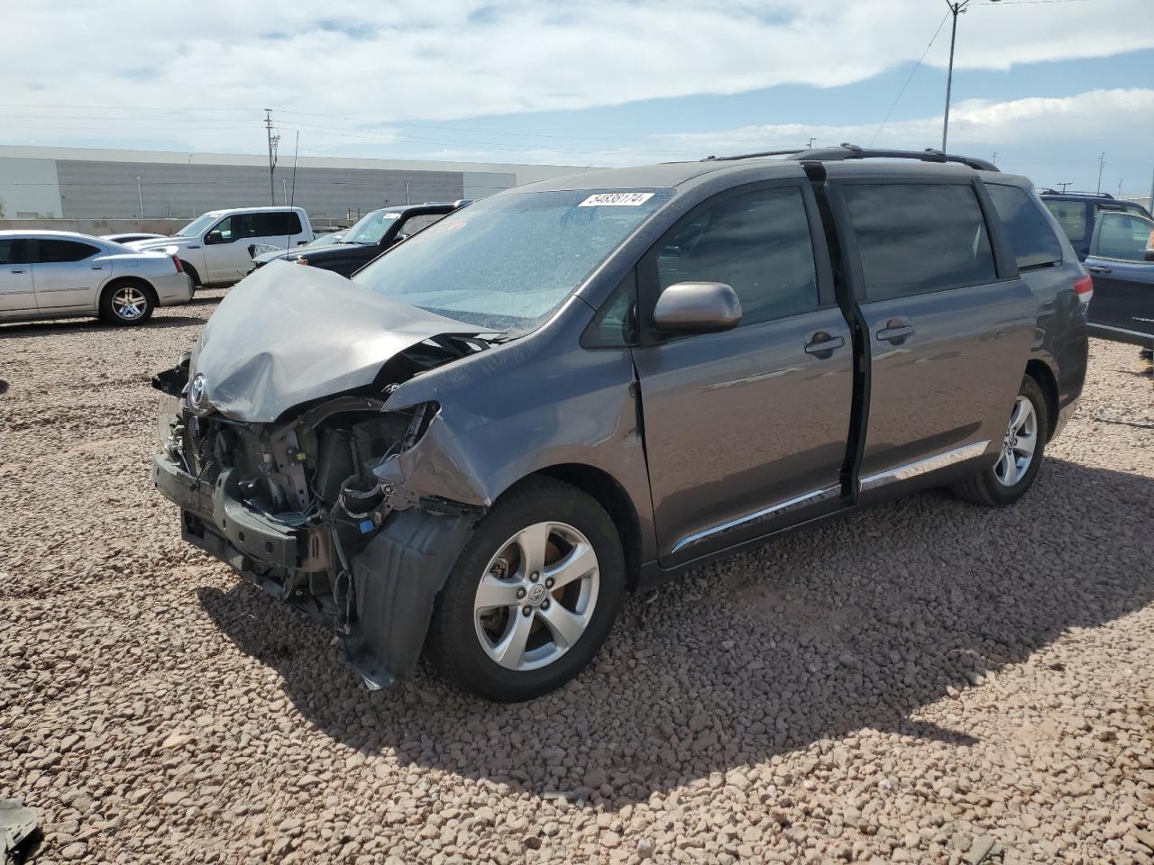 2013 TOYOTA SIENNA LE