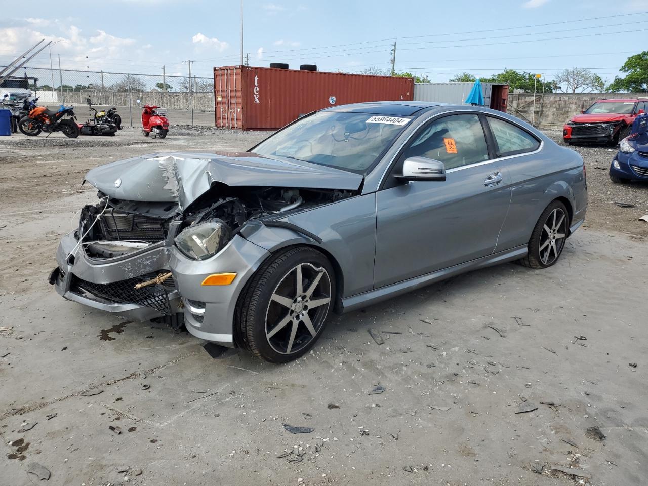 2015 MERCEDES-BENZ C 250