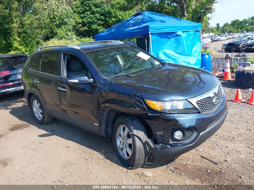 2013 KIA SORENTO LX