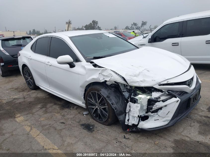 2022 TOYOTA CAMRY SE