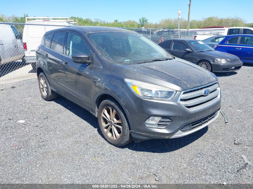 2017 FORD ESCAPE SE