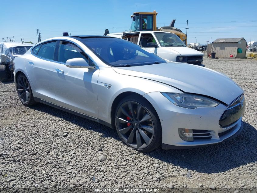 2014 TESLA MODEL S P85D