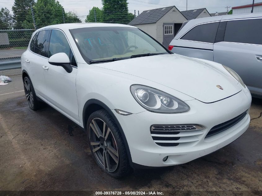 2013 PORSCHE CAYENNE