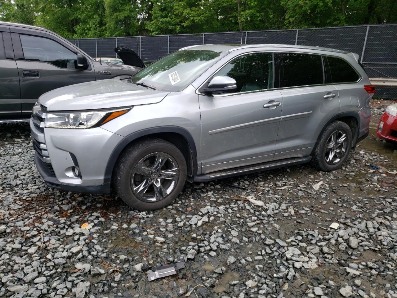 2017 TOYOTA HIGHLANDER LIMITED