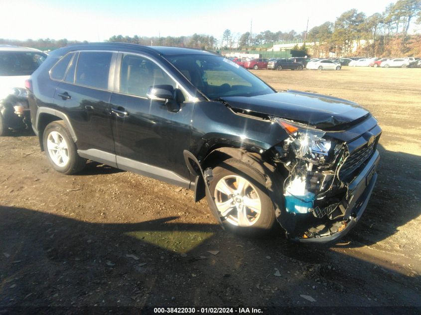 2020 TOYOTA RAV4 XLE