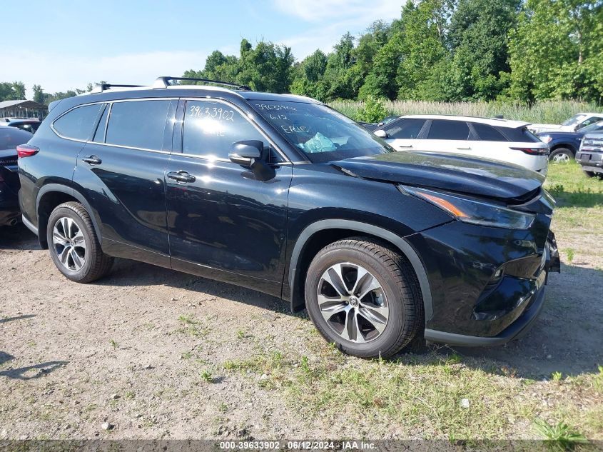 2021 TOYOTA HIGHLANDER XLE