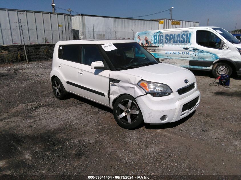 2011 KIA SOUL +