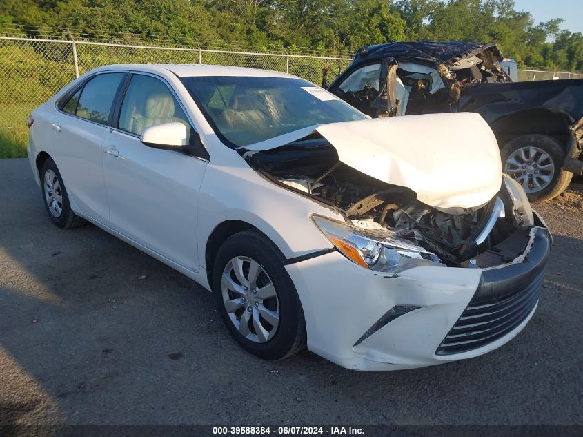 2015 TOYOTA CAMRY LE