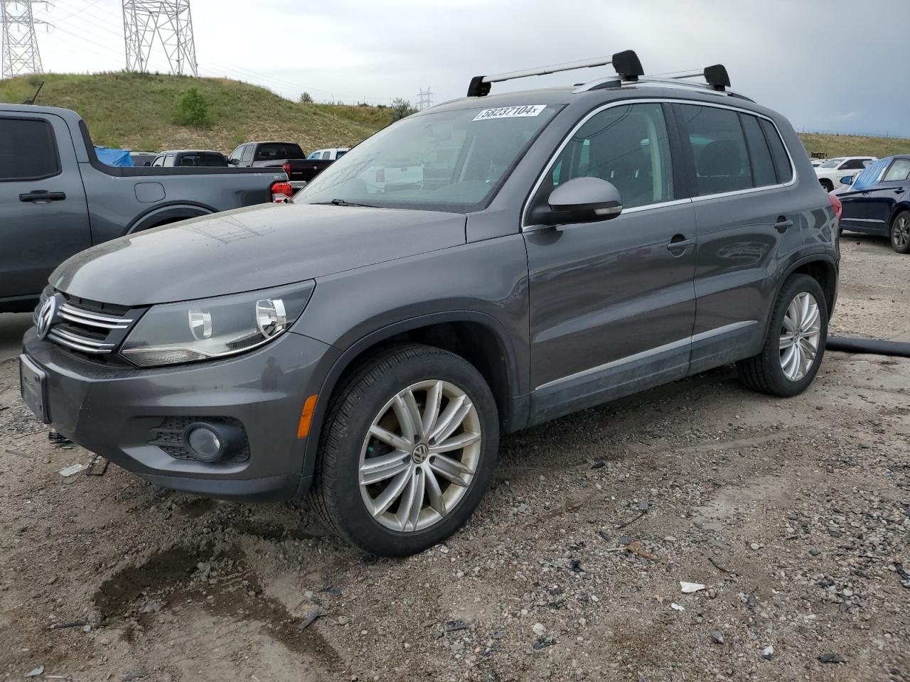 2013 VOLKSWAGEN TIGUAN S