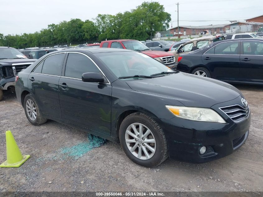 2011 TOYOTA CAMRY XLE