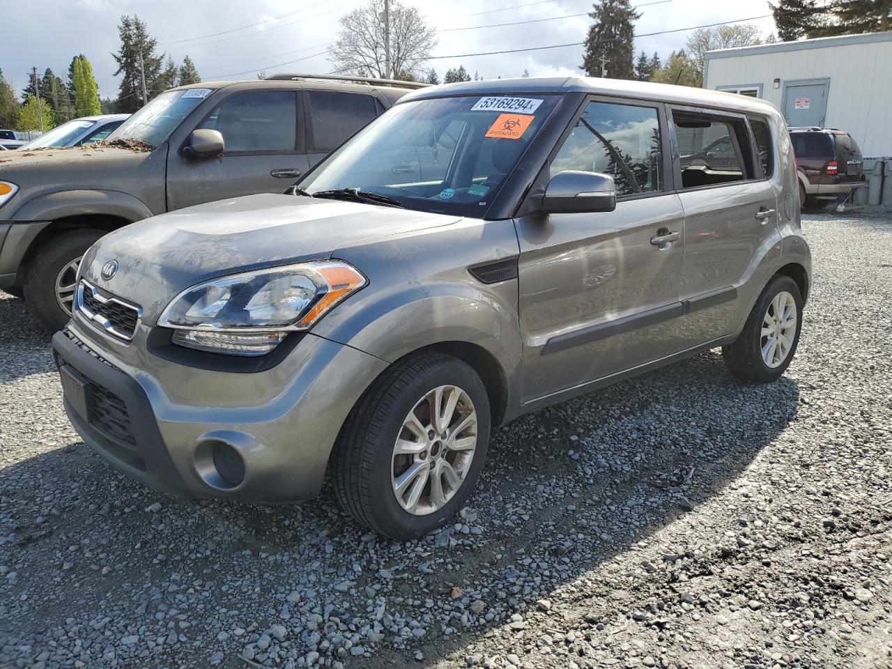 2013 KIA SOUL +