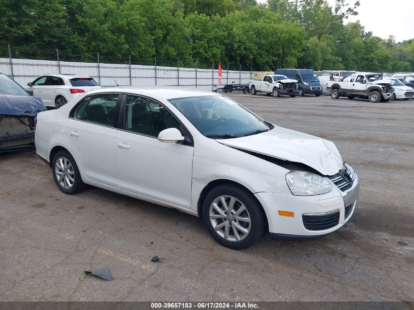 2010 VOLKSWAGEN JETTA LIMITED