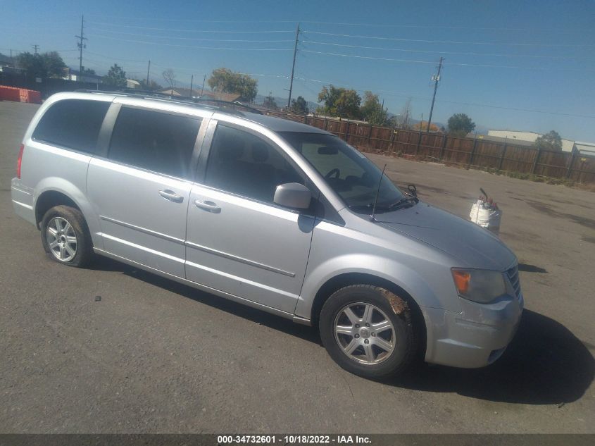 2010 CHRYSLER TOWN & COUNTRY TOURING