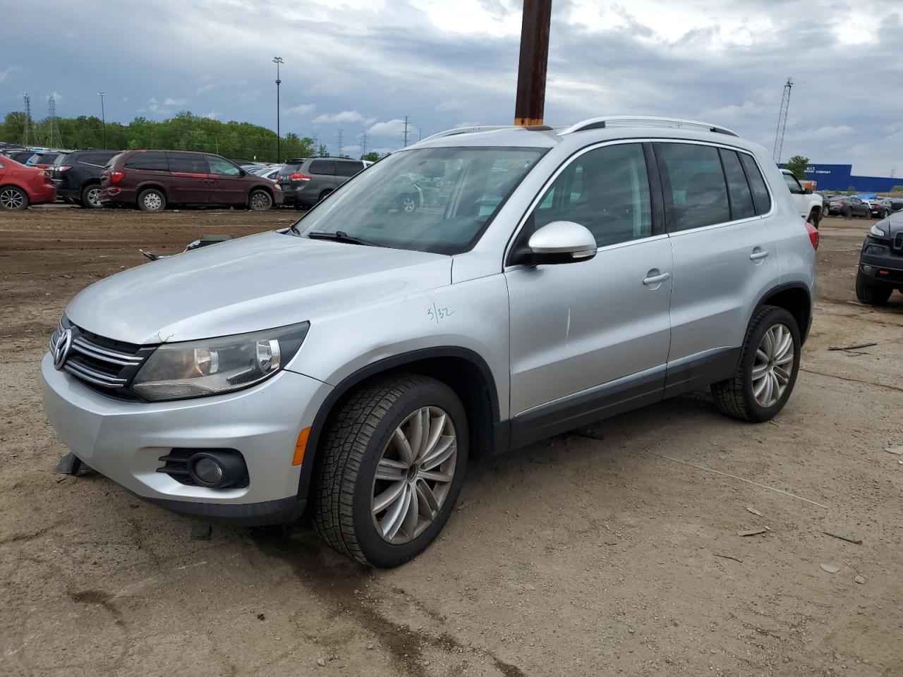 2015 VOLKSWAGEN TIGUAN S