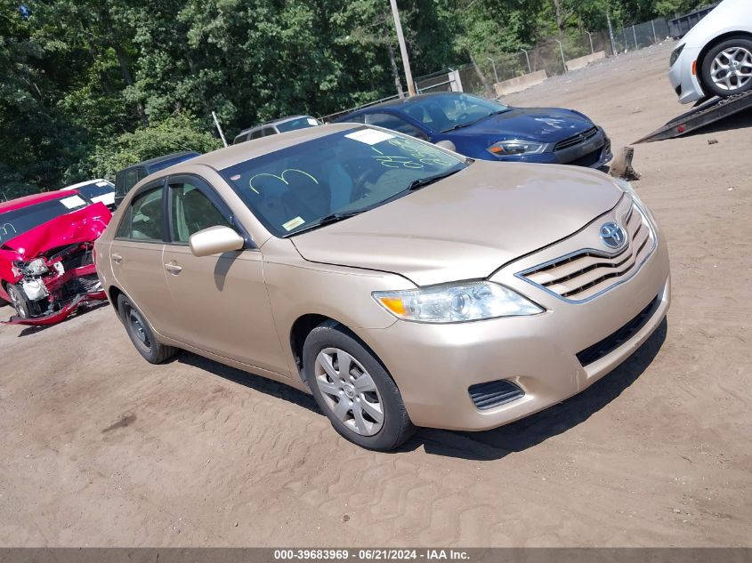 2011 TOYOTA CAMRY LE