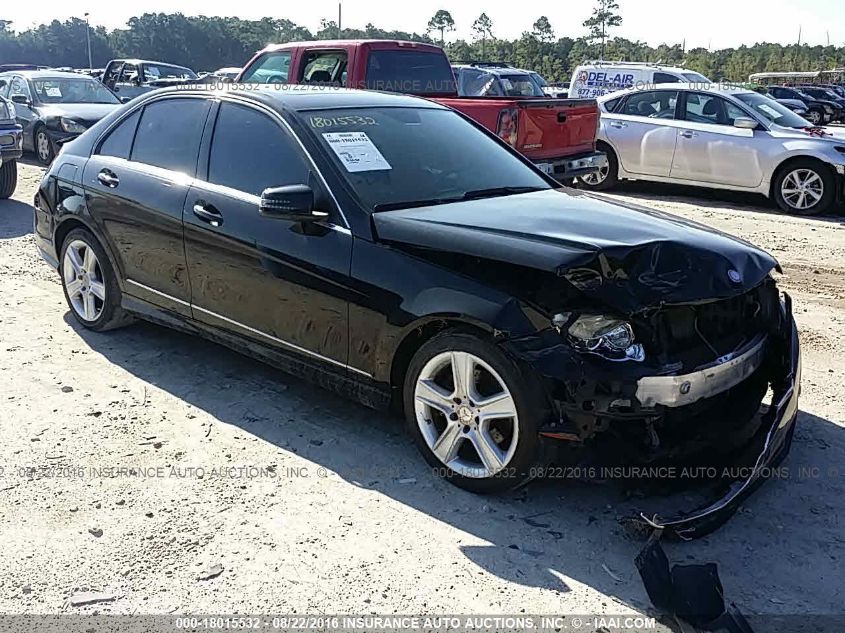 2011 MERCEDES-BENZ C 300 SPORT/LUXURY