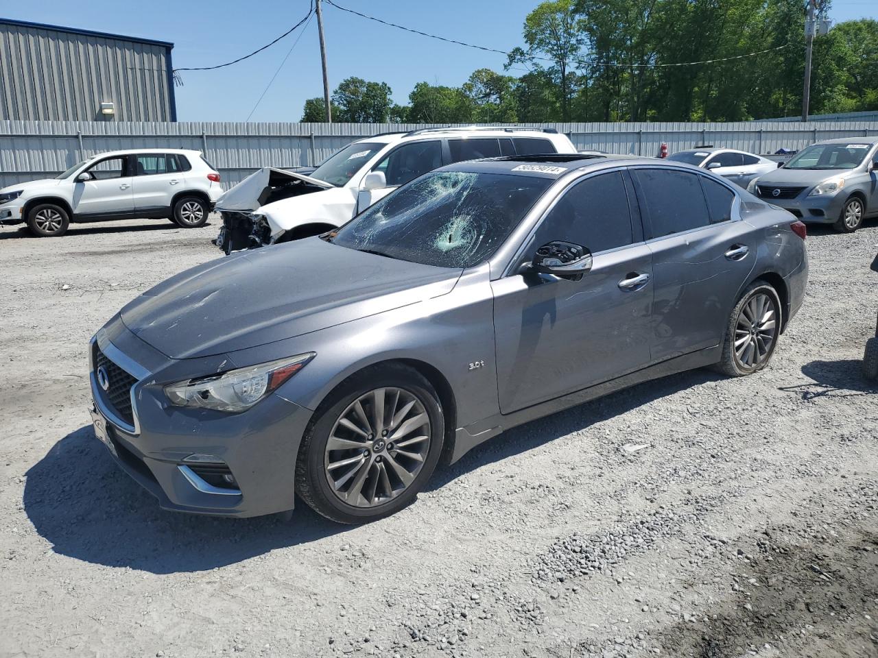 2018 INFINITI Q50 LUXE