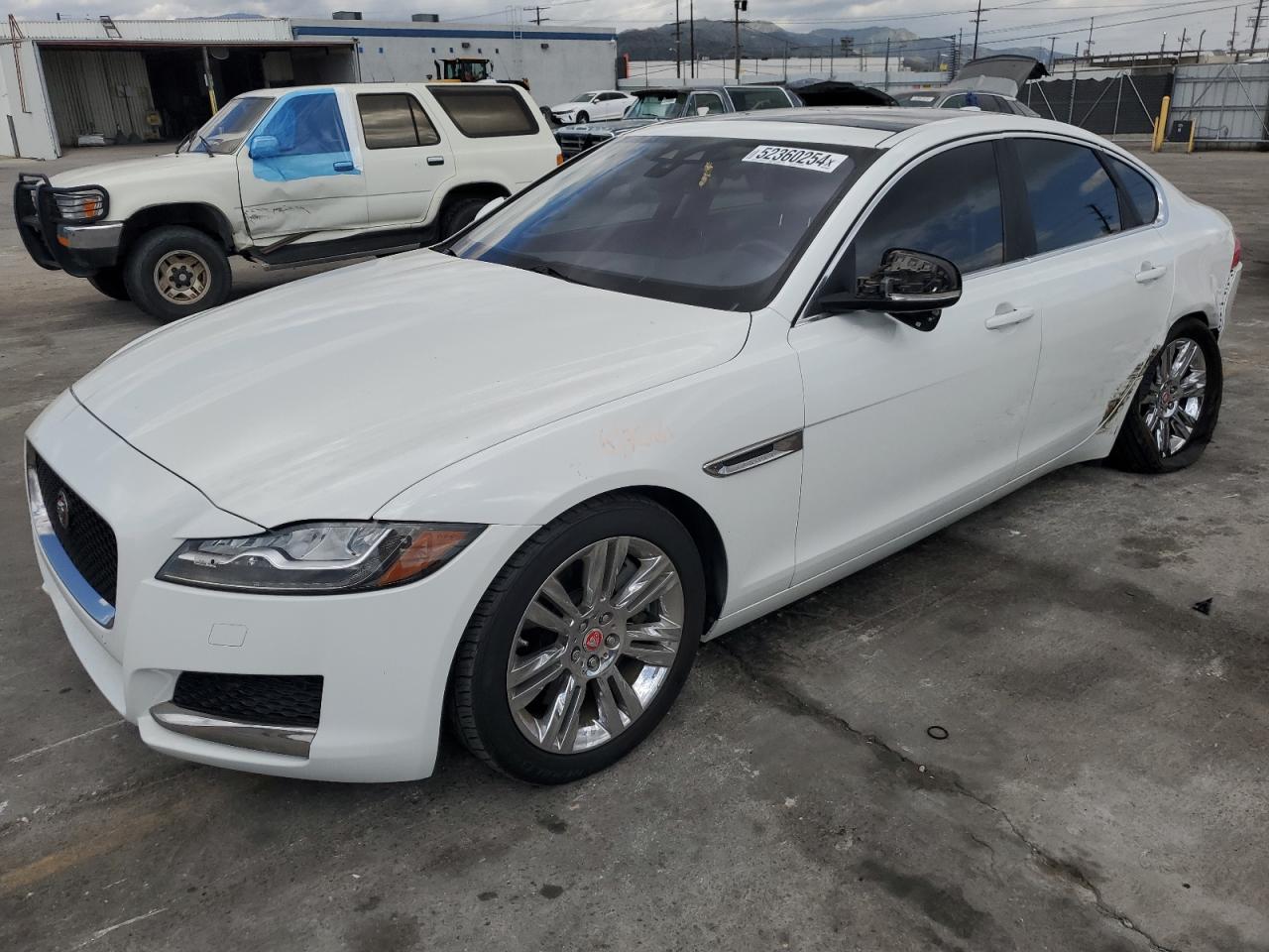 2016 JAGUAR XF PREMIUM