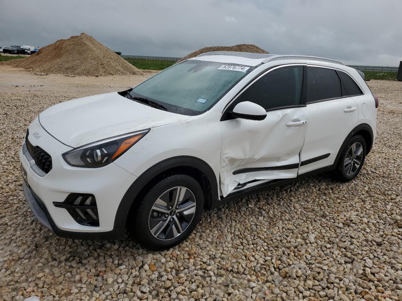 2022 KIA NIRO LX